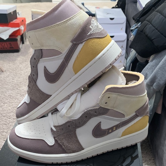 Jordan Athletic Shoes in White, Brown, and Yellow main image 4